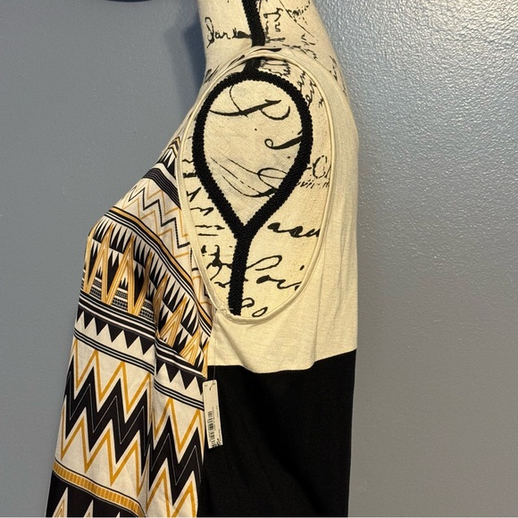 A.n.a Geometric Print Tank - Picture 5 of 10